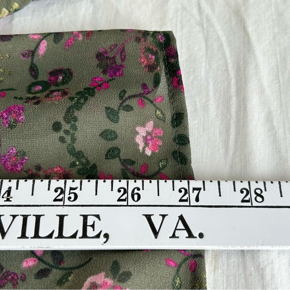 Kut from the Kloth Sheer Floral Twist Front Blouse Top - Picture 16 of 16